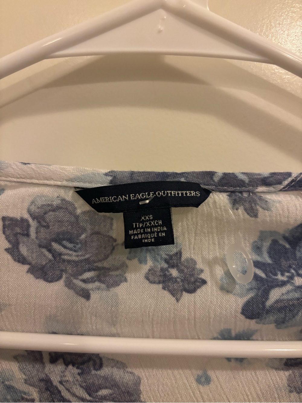 Women’s American Eagle Outfitters Cropped Floral Blouse - White & Blue Sz XXS